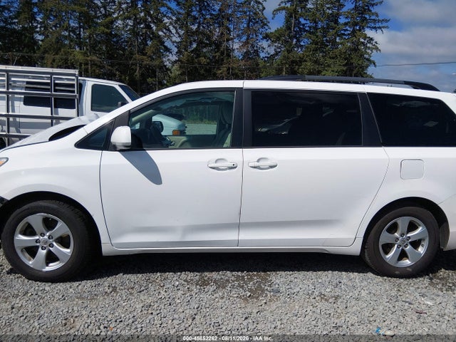 Toyota Sienna Le 8 Passenger 2015 5TDKK3DC3FS610490 Image 15