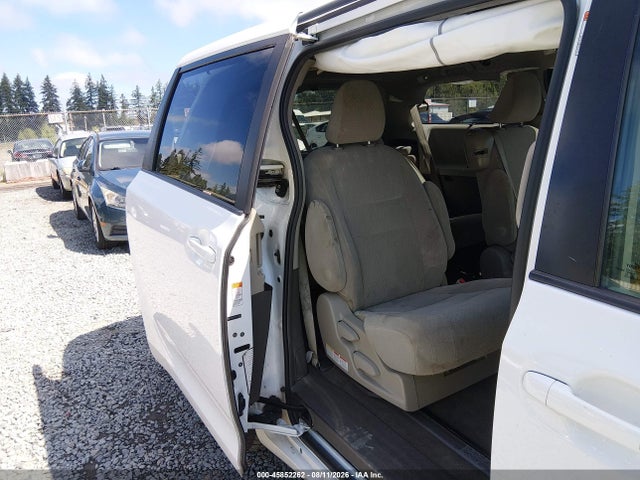 Toyota Sienna Le 8 Passenger 2015 5TDKK3DC3FS610490 Image 8