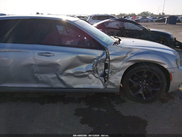 45852360 :رقم المزاد ، 2C3CCAAG3MH505221 vin ، 2021 Chrysler 300 Touring مزاد بيع