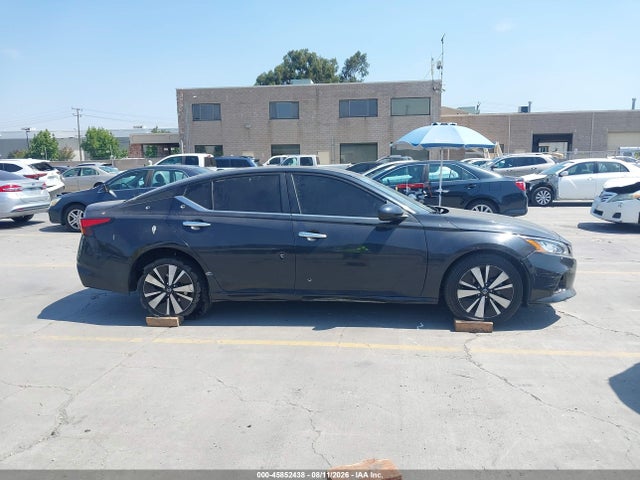 Продаж на аукціоні авто 2021 Nissan Altima Sv Fwd, vin: 1N4BL4DV2MN337166, номер лоту: 45852438