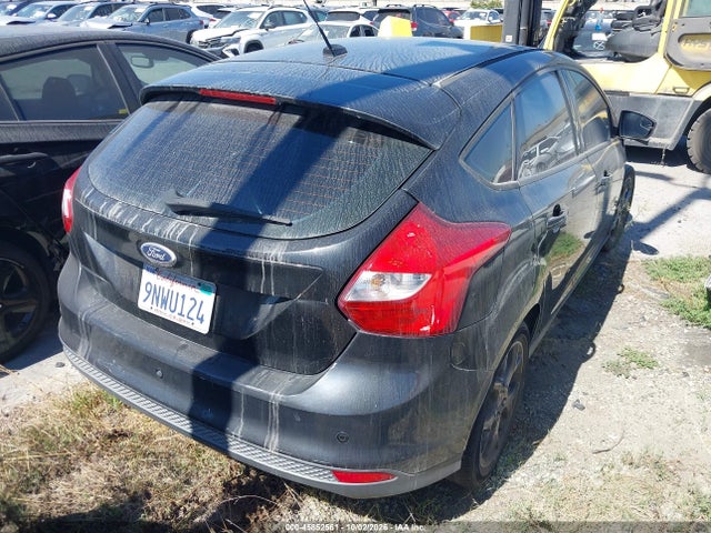2013 Ford Focus Se მანქანა იყიდება აუქციონზე, vin: 1FADP3K29DL244981, აუქციონის ნომერი: 45852561
