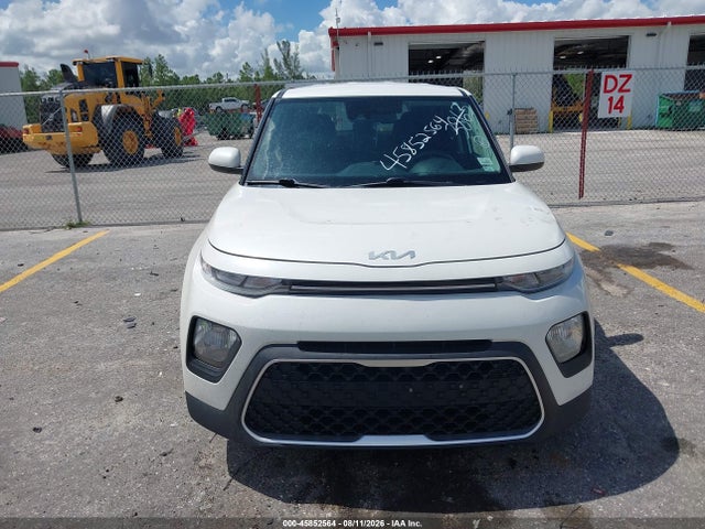 2022 Kia Soul Lx მანქანა იყიდება აუქციონზე, vin: KNDJ23AU0N7833863, აუქციონის ნომერი: 45852564