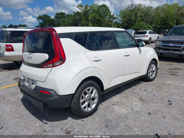 2022 Kia Soul Lx მანქანა იყიდება აუქციონზე, vin: KNDJ23AU0N7833863, აუქციონის ნომერი: 45852564