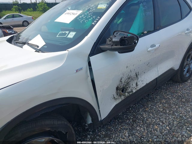 45852565 :رقم المزاد ، 1FMCU9NAXSUA60530 vin ، 2025 Ford Escape St-line Select مزاد بيع