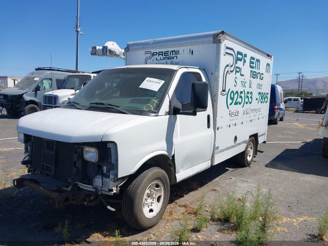 Продажа на аукционе авто 2004 Gmc Savana Cutaway Standard, vin: 1GDGG31V241901033, номер лота: 45852599