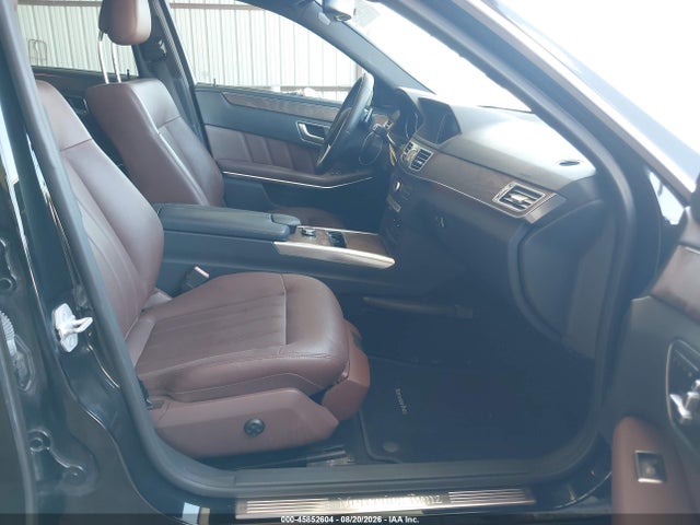 45852604 :رقم المزاد ، WDDHF5KB2GB303315 vin ، 2016 Mercedes-benz E 350 مزاد بيع