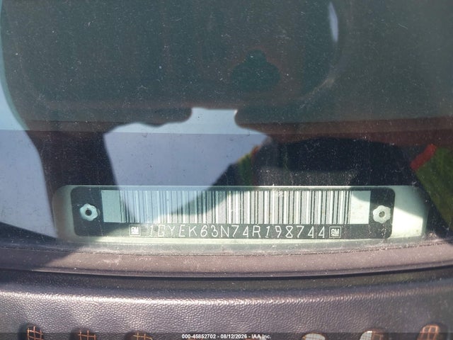 2004 Cadillac Escalade Standard მანქანა იყიდება აუქციონზე, vin: 1GYEK63N74R198744, აუქციონის ნომერი: 45852702