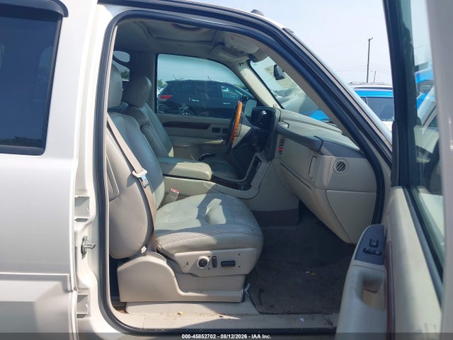 2004 Cadillac Escalade Standard მანქანა იყიდება აუქციონზე, vin: 1GYEK63N74R198744, აუქციონის ნომერი: 45852702