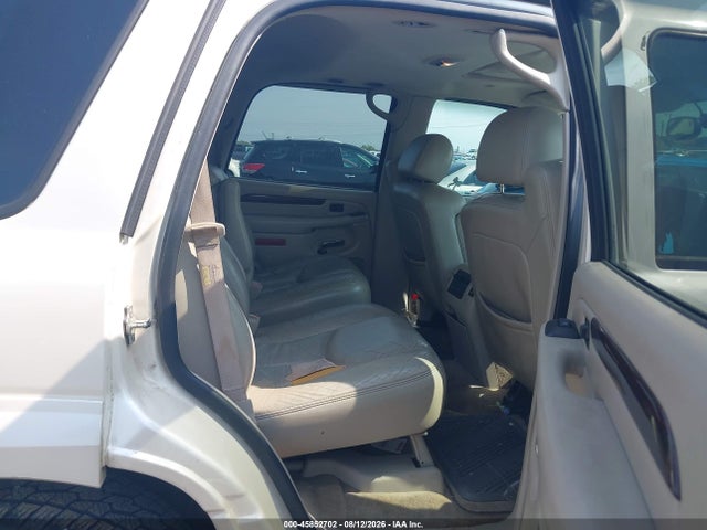 2004 Cadillac Escalade Standard მანქანა იყიდება აუქციონზე, vin: 1GYEK63N74R198744, აუქციონის ნომერი: 45852702