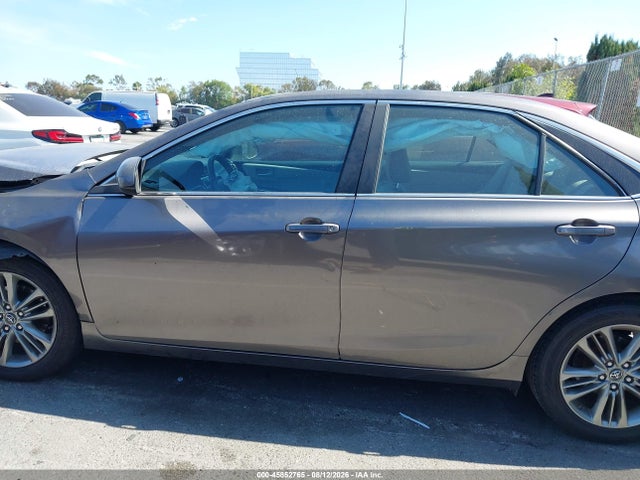 4T1BF1FK4HU307418 Toyota CAMRY SE