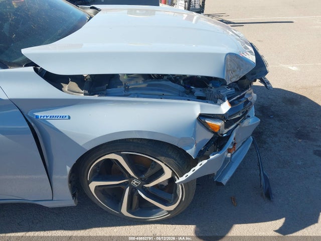 2022 Honda Accord Hybrid Sport მანქანა იყიდება აუქციონზე, vin: 1HGCV3F27NA035582, აუქციონის ნომერი: 45852791