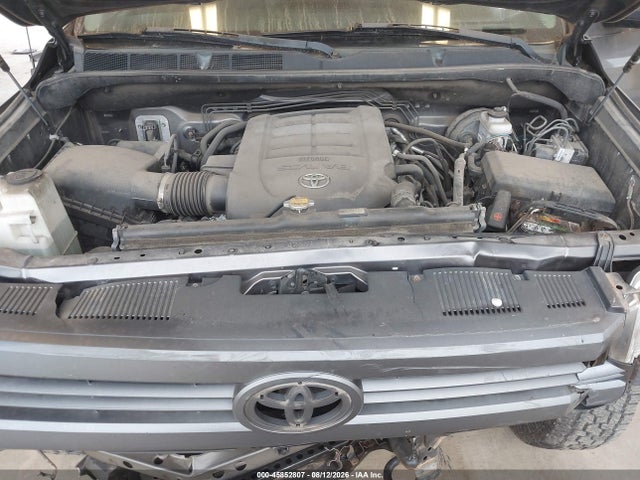 5TFUY5F19EX357621 Toyota Tundra Sr5 5.7l V8