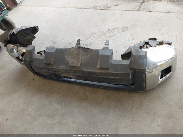 5TFUY5F19EX357621 Toyota Tundra Sr5 5.7l V8