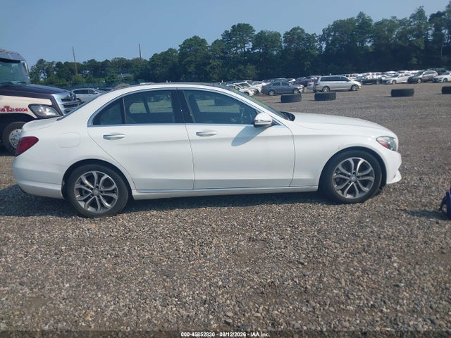 2017 Mercedes-benz C 300 4matic მანქანა იყიდება აუქციონზე, vin: WDDWF4KB2HR235883, აუქციონის ნომერი: 45852830