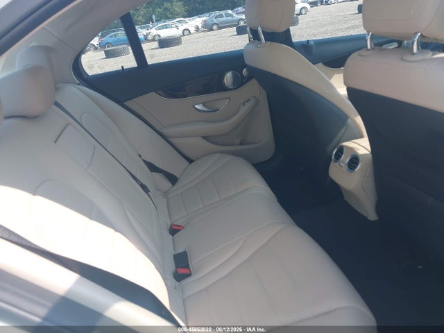 2017 Mercedes-benz C 300 4matic მანქანა იყიდება აუქციონზე, vin: WDDWF4KB2HR235883, აუქციონის ნომერი: 45852830
