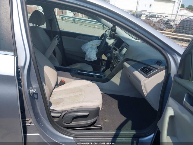 2016 Hyundai Sonata Se მანქანა იყიდება აუქციონზე, vin: 5NPE24AF4GH350268, აუქციონის ნომერი: 45852874