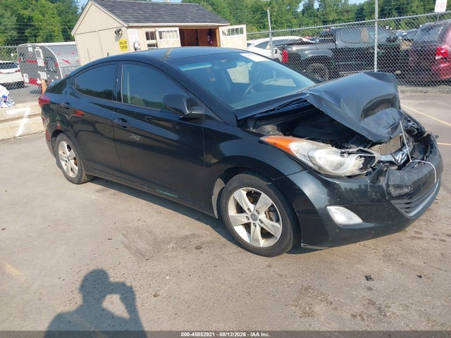 Продаж на аукціоні авто 2013 Hyundai Elantra Gls, vin: KMHDH4AE1DU792651, номер лоту: 45852921