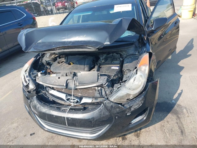 Продаж на аукціоні авто 2013 Hyundai Elantra Gls, vin: KMHDH4AE1DU792651, номер лоту: 45852921