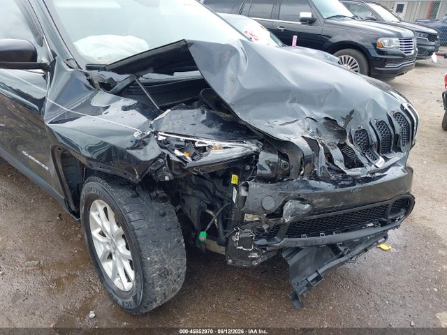Продаж на аукціоні авто 2016 Jeep Cherokee Latitude, vin: 1C4PJMCB5GW166635, номер лоту: 45852970