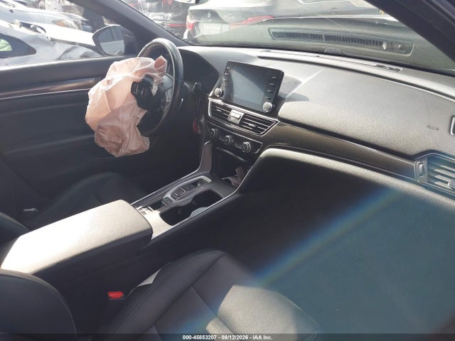 Honda Accord 2019 1HGCV2F36KA016830 Image 17