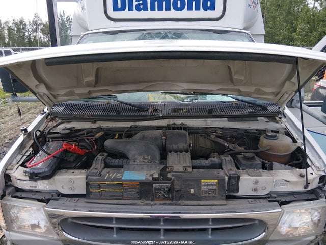45853227 :رقم المزاد ، 1FDXE45S61HA87273 vin ، 2001 Ford E-450 Cutaway Standard مزاد بيع