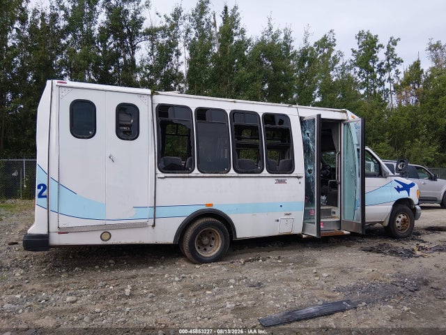 45853227 :رقم المزاد ، 1FDXE45S61HA87273 vin ، 2001 Ford E-450 Cutaway Standard مزاد بيع