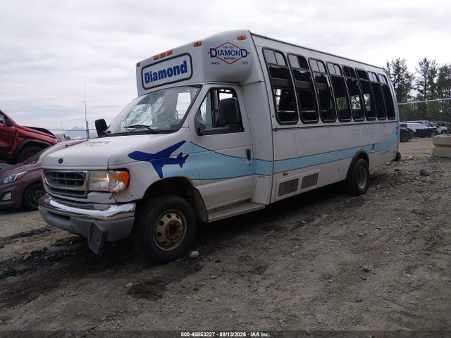 45853227 :رقم المزاد ، 1FDXE45S61HA87273 vin ، 2001 Ford E-450 Cutaway Standard مزاد بيع