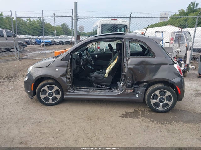 Fiat 500E BATTERY ELECTRIC 2016 3C3CFFGE2GT143033 Image 14