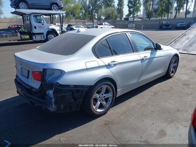 BMW 320i 2015 WBA3B1C58FK141543 Image 4