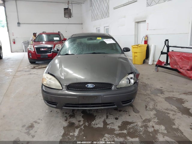 45853257 :رقم المزاد ، 1FAFP53U95A111753 vin ، 2005 Ford Taurus Se مزاد بيع