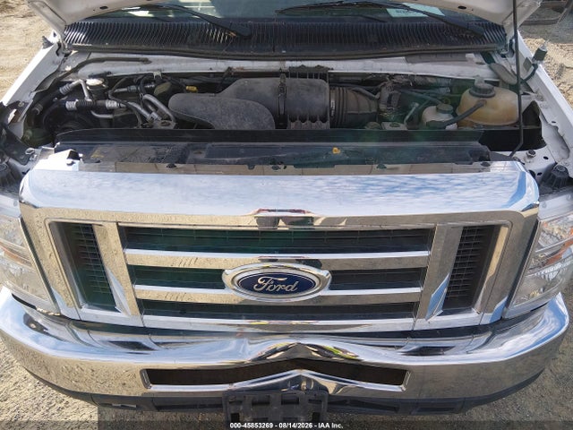 Ford E-450 Cutaway 2015 1FDFE4FS9FDA02919 Image 9
