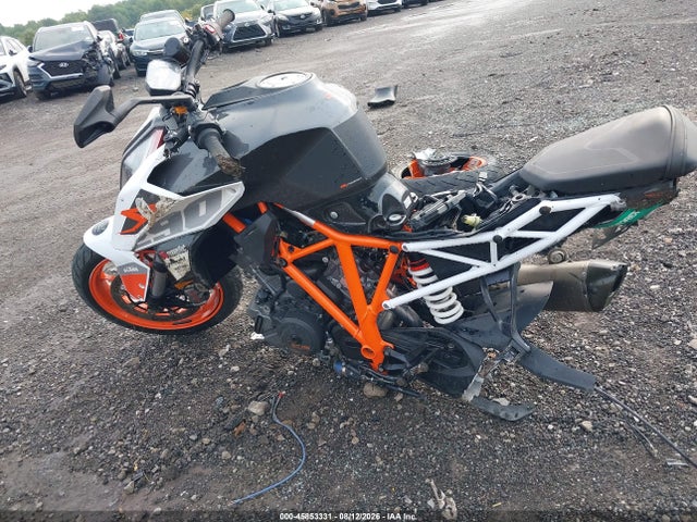 KTM 1290 Super Duke R 2018 VBKV39408JM986673 Image 13