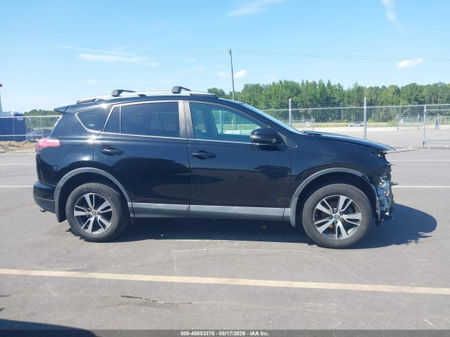 45853370 :رقم المزاد ، 2T3RFREV4JW793184 vin ، 2018 Toyota Rav4 Xle مزاد بيع