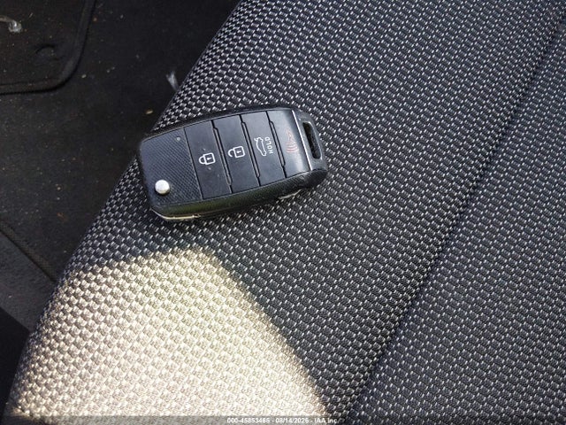 45853465 :رقم المزاد ، 3KPFK4A73HE148248 vin ، 2017 Kia Forte Lx مزاد بيع
