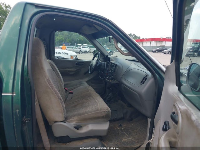 45853476 :رقم المزاد ، 1FTRF18WXXNA41298 vin ، 1999 Ford F-150 Lariat/work Series/xl/xlt مزاد بيع
