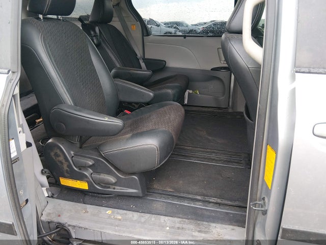 2011 Toyota Sienna Se მანქანა იყიდება აუქციონზე, vin: 5TDXK3DC3BS105792, აუქციონის ნომერი: 45853515