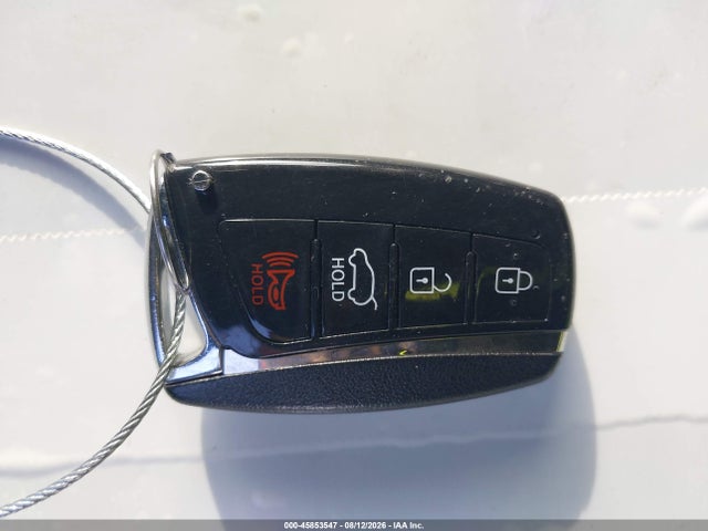 5NMZU3LB7HH041053 Hyundai Santa Fe Sport 2.4l