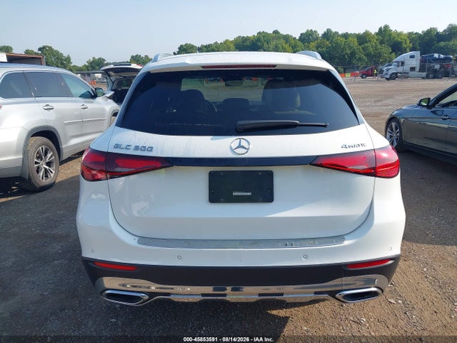 45853591 :رقم المزاد ، W1NKM4HB1RF211527 vin ، 2024 Mercedes-benz Glc 300 4matic Suv مزاد بيع