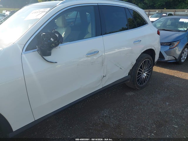 45853591 :رقم المزاد ، W1NKM4HB1RF211527 vin ، 2024 Mercedes-benz Glc 300 4matic Suv مزاد بيع