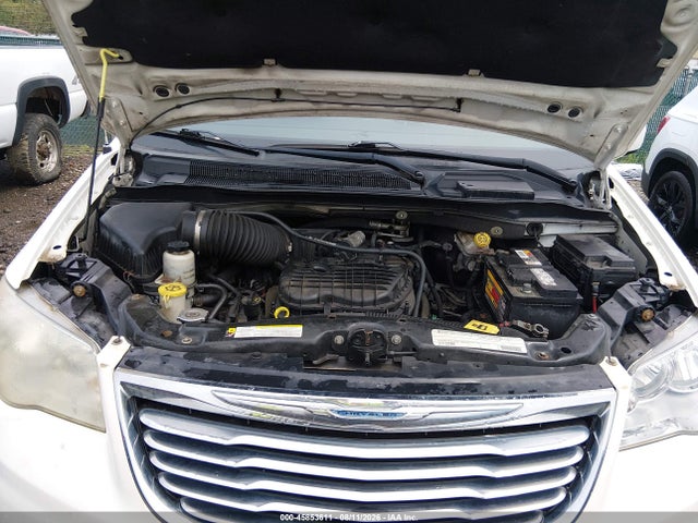 2011 Chrysler Town & Country Touring მანქანა იყიდება აუქციონზე, vin: 2A4RR5DG7BR638444, აუქციონის ნომერი: 45853611