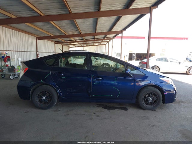 Toyota Prius Two 2014 JTDKN3DU5E1758555 Image 13