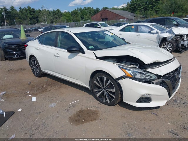 2019 1N4BL4CW2KC151484 главное изображение