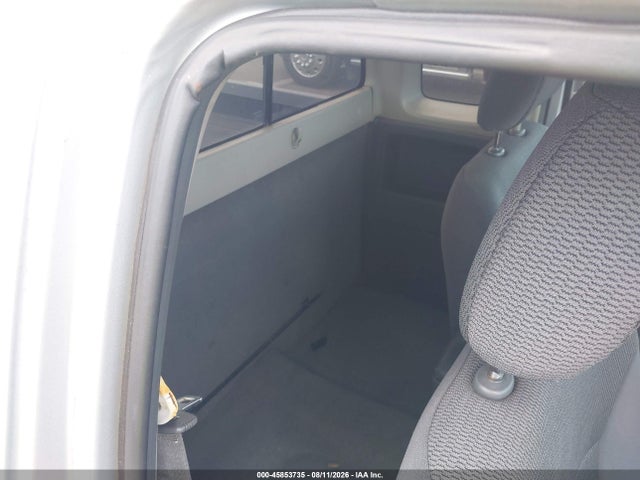 45853735 :رقم المزاد ، 1N6DD26T04C404730 vin ، 2004 Nissan Frontier Xe مزاد بيع