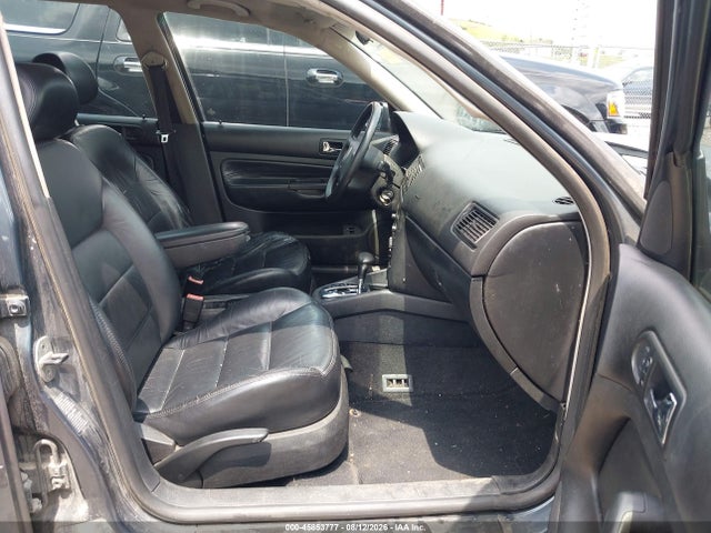 2005 Volkswagen Golf Gls Tdi მანქანა იყიდება აუქციონზე, vin: 9BWGR61J654017079, აუქციონის ნომერი: 45853777