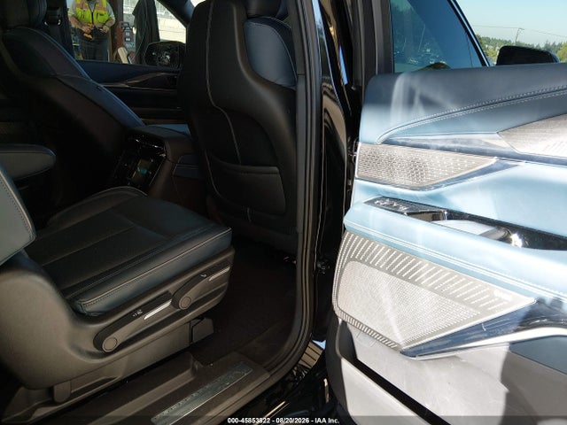 45853822 :رقم المزاد ، 1GYLEKKL1TU103162 vin ، 2026 Cadillac Escalade مزاد بيع
