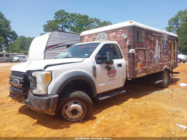 45853826 :رقم المزاد ، 1FDUF5GY9HDA00278 vin ، 2017 Ford F-550 Chassis Xl/xlt مزاد بيع