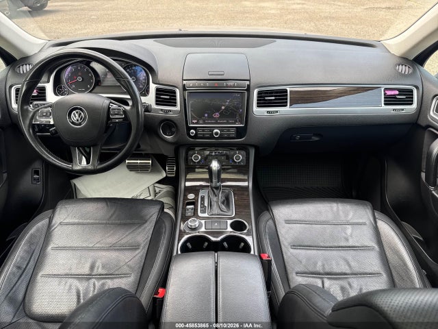 Продаж на аукціоні авто 2017 Volkswagen Touareg V6 Executive, vin: WVGGF7BP8HD001557, номер лоту: 45853865