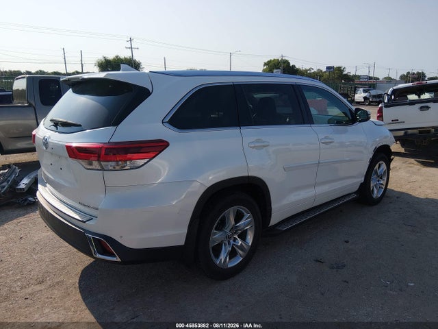Toyota Highlander Limited 2017 5TDDZRFH9HS436296 Image 4