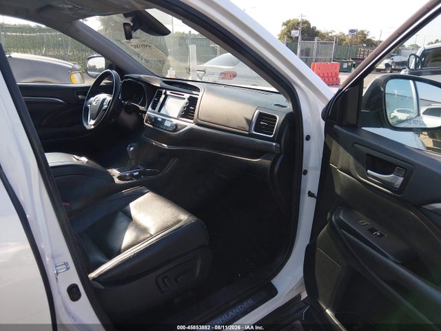 Toyota Highlander Limited 2017 5TDDZRFH9HS436296 Image 5