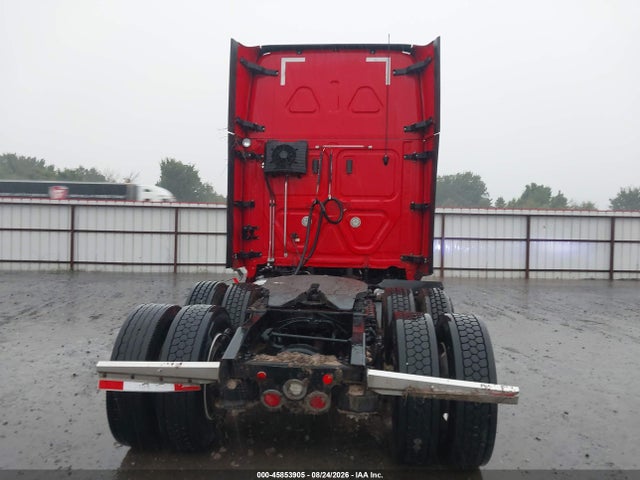 Продаж на аукціоні авто 2021 Freightliner New Cascadia 126, vin: 3AKJHHDR4MSMP7648, номер лоту: 45853905